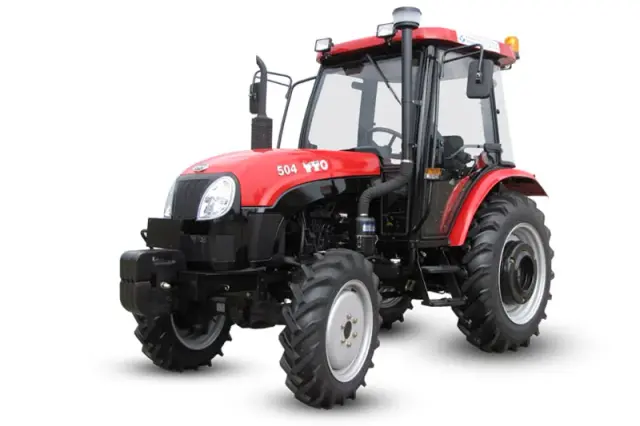 YTO 504 ima 4-cilindrični motor bez turbine i bez elektronike sa velikom zapreminom od 3160 cm3.